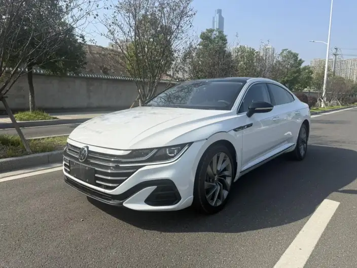 Volkswagen CC 2024 Model 380TSI Eye-catching version – фото 1