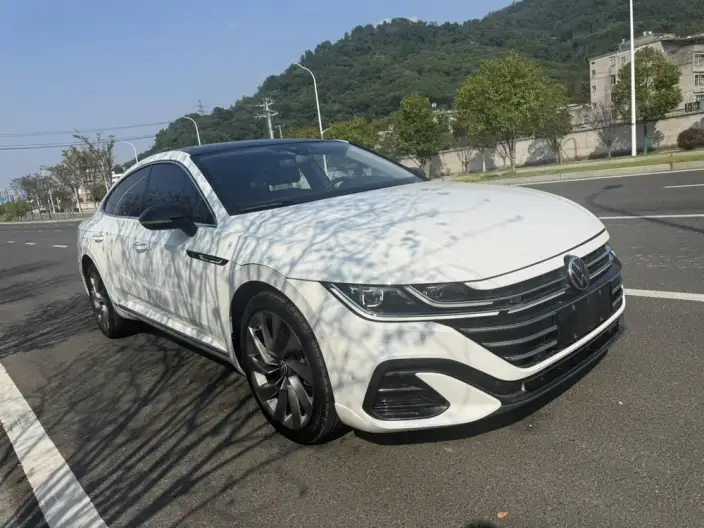 Volkswagen CC 2024 Model 380TSI Eye-catching version – фото 3