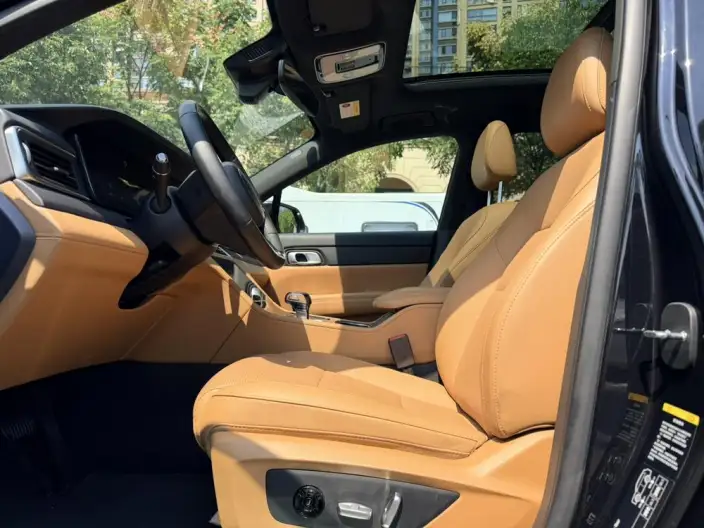 Li Auto ONE 2021 Model Extended Range 6 seat Edition – фото 10