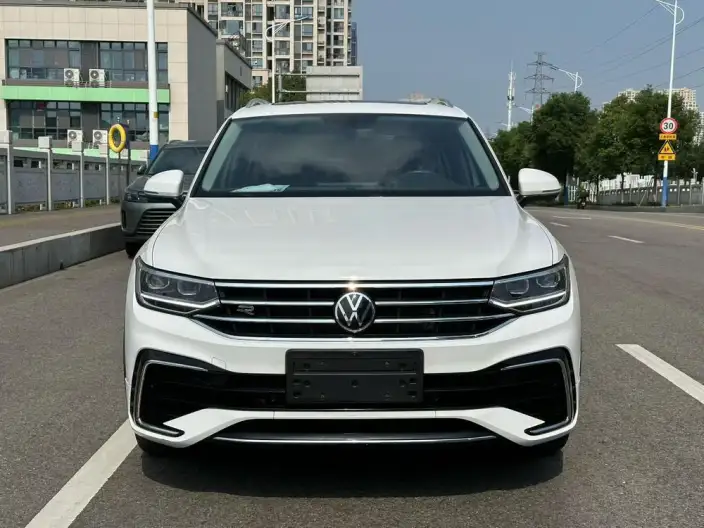 Volkswagen Tiguan L 2024 Model 330TSI 2WD R-Line Enjoy the version more – фото 2