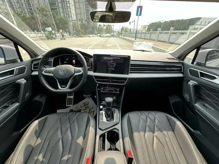 Volkswagen Tiguan L 2024 Model 330TSI 2WD R-Line Enjoy the version more – фото 7