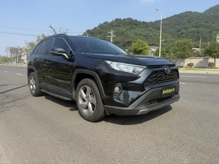 Toyota RAV4 2023 Model 2.0L CVT 2WD Fashion PLUS Edition – фото 3