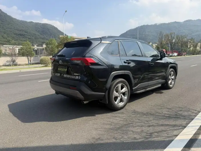 Toyota RAV4 2023 Model 2.0L CVT 2WD Fashion PLUS Edition – фото 7