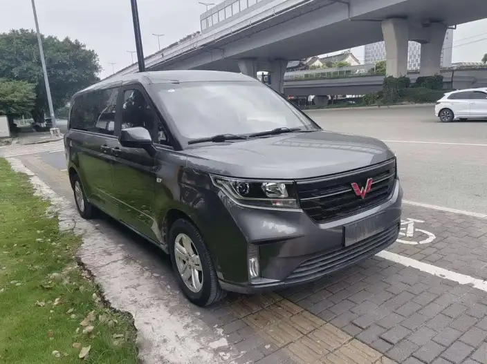 Wuling Zhcheng 2021 Model 1.5T Manual Luxury Model