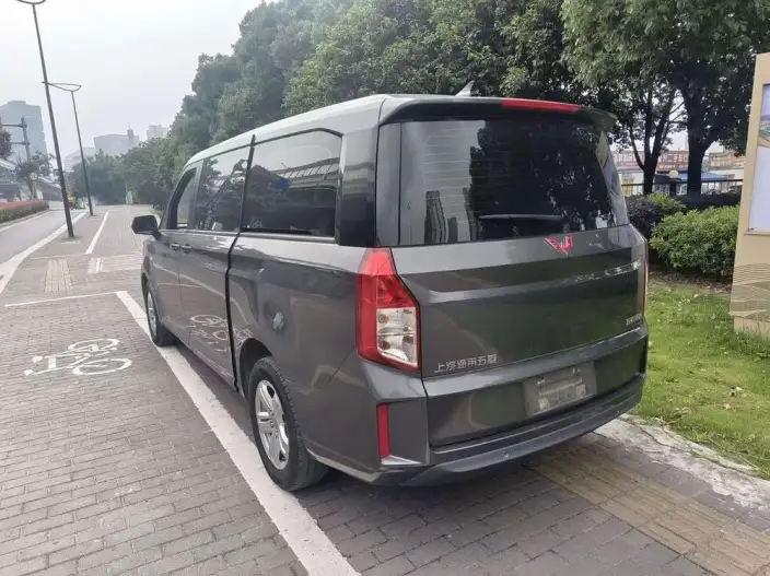Wuling Zhcheng 2021 Model 1.5T Manual Luxury Model