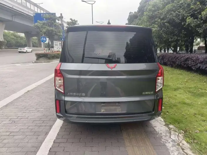 Wuling Zhcheng 2021 Model 1.5T Manual Luxury Model – фото 5