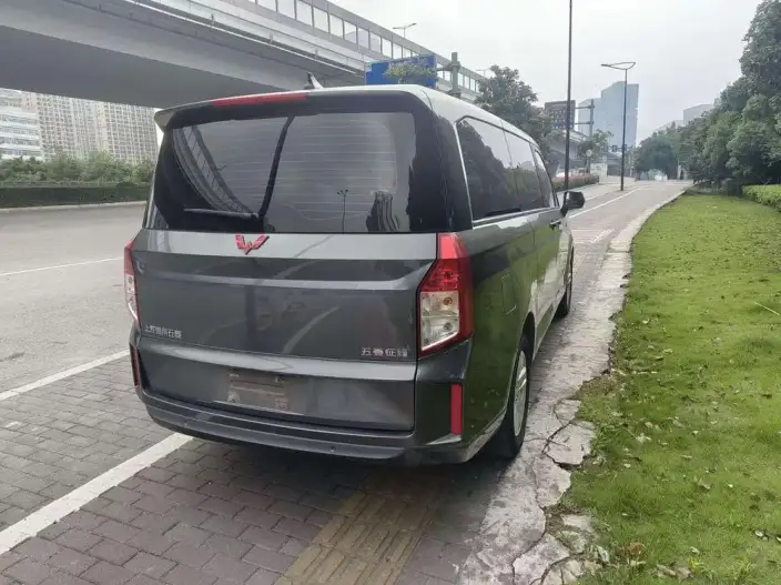 Wuling Zhcheng 2021 Model 1.5T Manual Luxury Model – фото 6