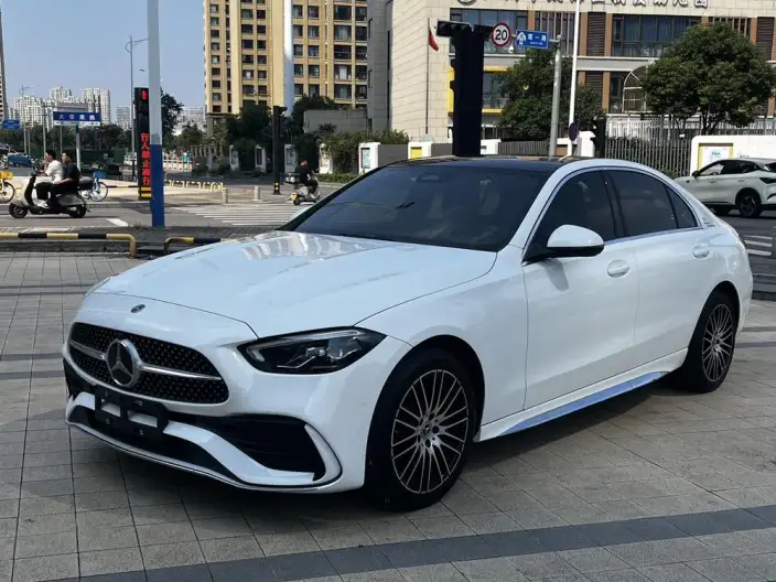 Mercedes-Benz C-Class 2025 Model C 260 L Sports Edition – фото 1