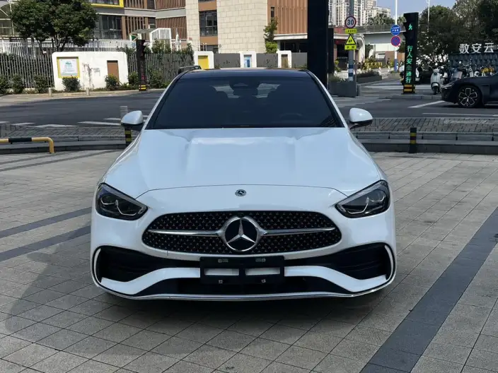 Mercedes-Benz C-Class 2025 Model C 260 L Sports Edition – фото 2
