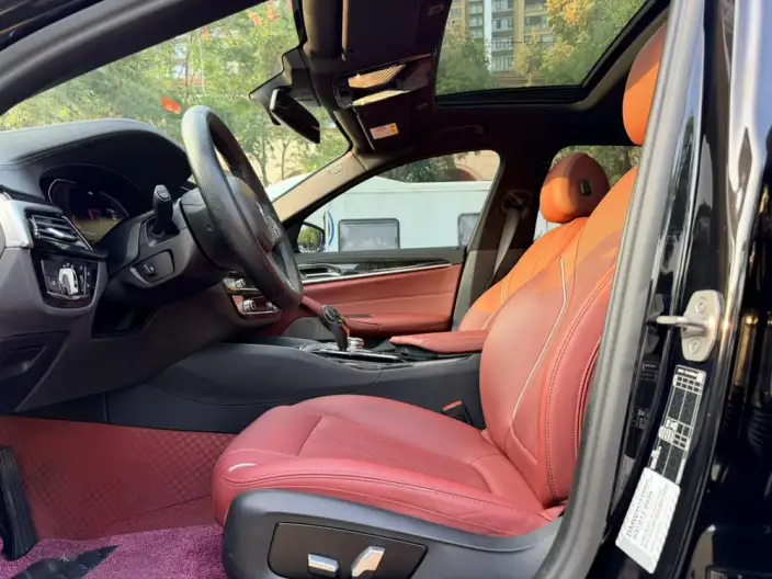 BMW 5 Series 2022 Model Facelift II 525Li M Sports Set – фото 10
