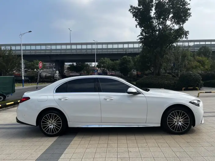 Mercedes-Benz C-Class 2026 Model C 260 L Sports sedan Special Edition – фото 8