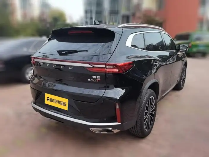 EXEED Lingyun 2025 Model 300T 2WD Beyond Edition – фото 2