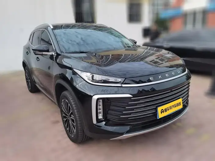 EXEED Lingyun 2025 Model 300T 2WD Beyond Edition – фото 3