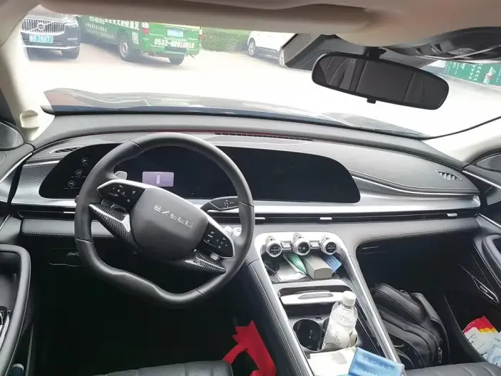 EXEED Lingyun 2025 Model 300T 2WD Beyond Edition – фото 5