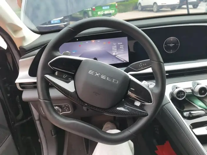 EXEED Lingyun 2025 Model 300T 2WD Beyond Edition – фото 7