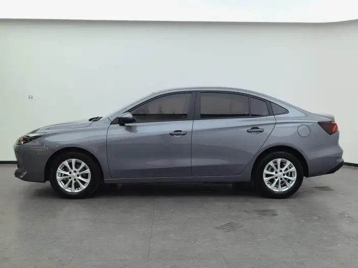 Roewe i5 2026 Model 1.5L Manual Comfort Edition – фото 4
