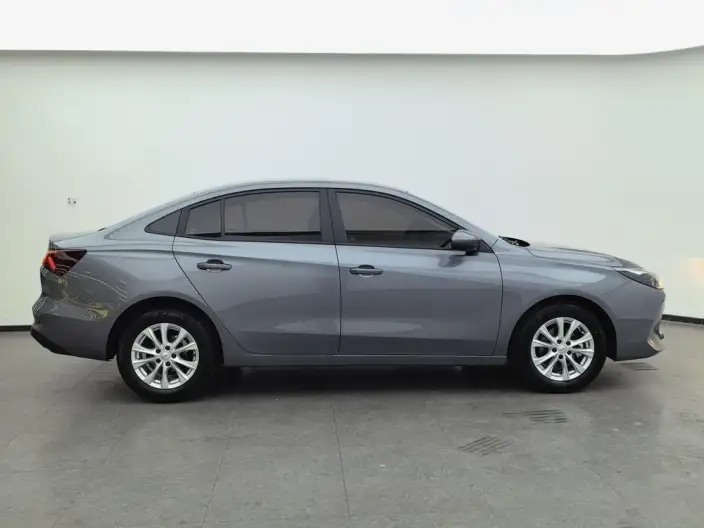 Roewe i5 2026 Model 1.5L Manual Comfort Edition – фото 8