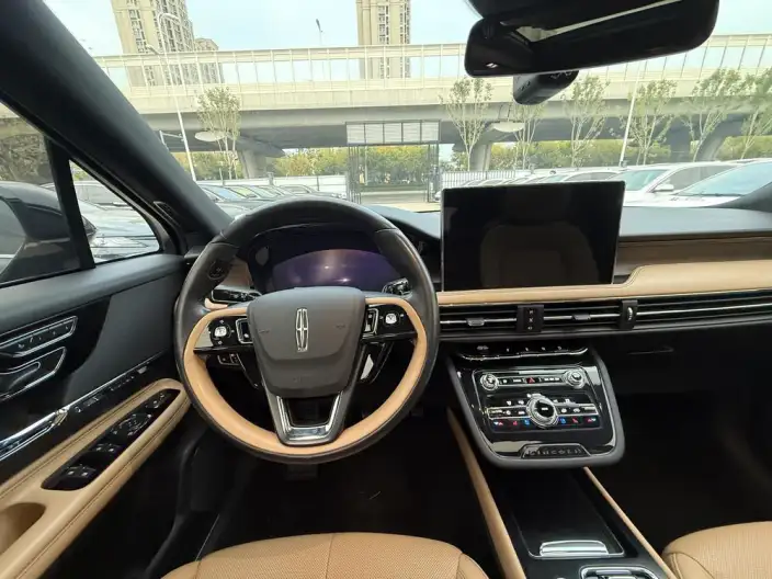 Lincoln Corsair 2022 Model 2.0T 2WD Zunya Edition – фото 6