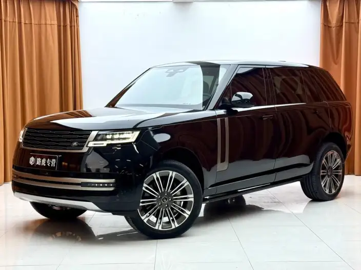 Range Rover 2023 Model 3.0 L6 400PS Shengshi VII seat Extended Edition
