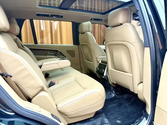 Range Rover 2023 Model 3.0 L6 400PS Shengshi VII seat Extended Edition – фото 9