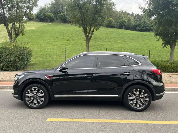 Hongqi HS5 2022 Model 2.0T Smart Flag Enjoy 4WD Edition