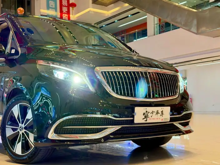 Mercedes-Benz V-Class 2022 Model V 260 Premium Edition – фото 3