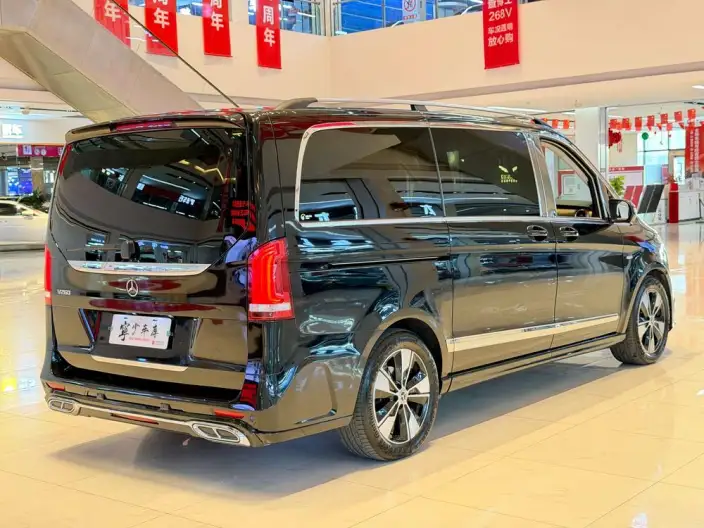 Mercedes-Benz V-Class 2022 Model V 260 Premium Edition – фото 6