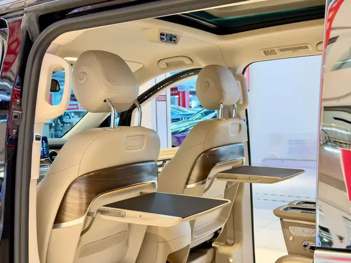 Mercedes-Benz V-Class 2022 Model V 260 Premium Edition – фото 9