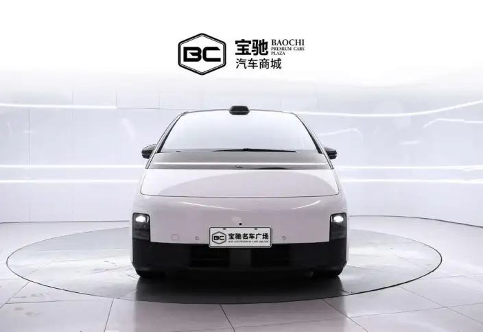 Li Auto MEGA 2024 Model Ultra Edition – фото 2