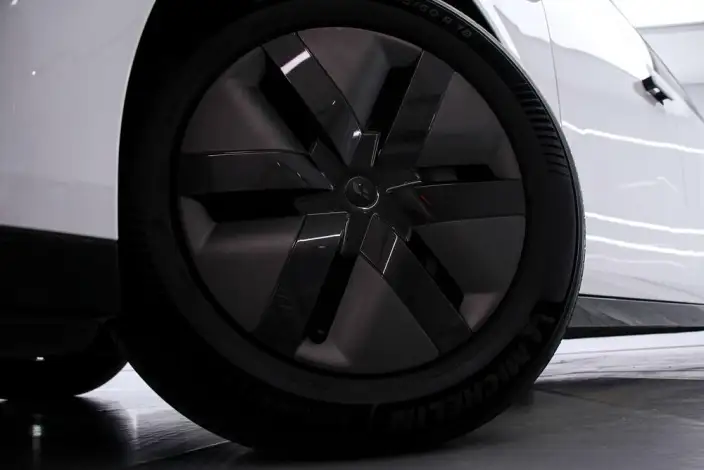 Li Auto MEGA 2024 Model Ultra Edition – фото 6
