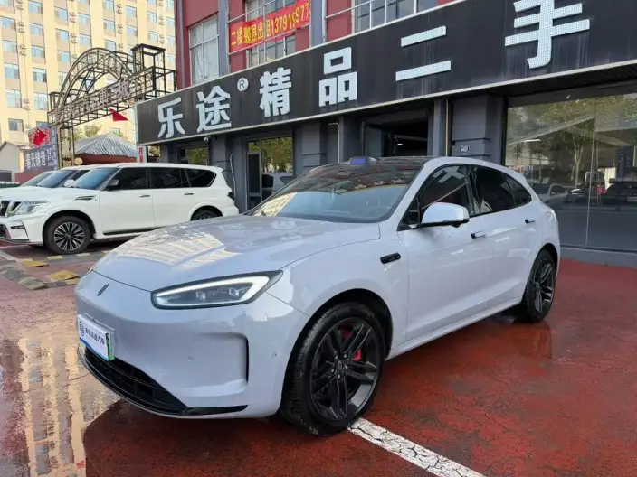 Aito M5 2025 Model Extended Range Ultra 4WD Edition