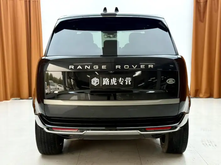 Range Rover 2023 Model 3.0 L6 360PS Shengshi Edition – фото 6