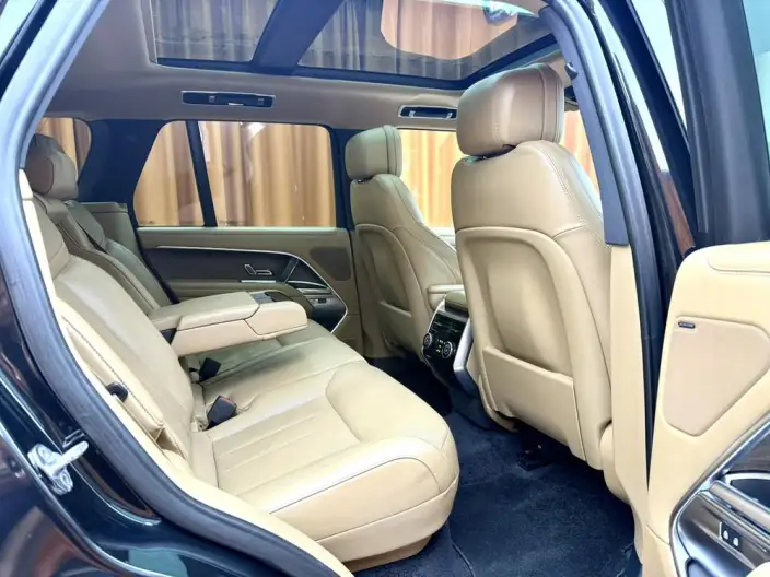 Range Rover 2023 Model 3.0 L6 360PS Shengshi Edition – фото 9