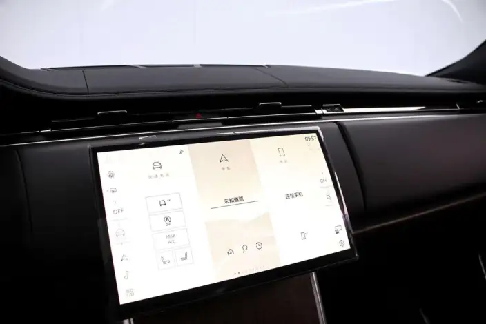 Range Rover 2025 Model 3.0 L6 400PS Shengshi Extended Edition – фото 7