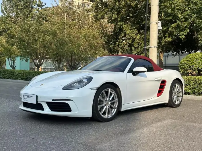 Porsche 718 2022 Model Boxster 2.0T