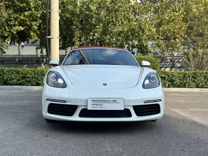 Porsche 718 2022 Model Boxster 2.0T