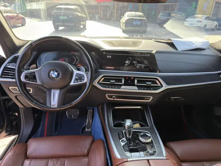 BMW X7 2022 Model xDrive40i Exclusive Model M Sports Set – фото 7