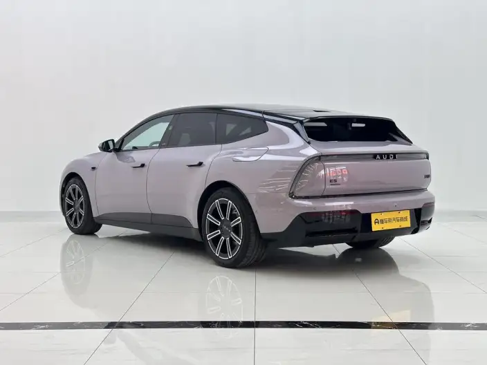 AUDI E5 Sportback 2026 Model Pioneer quattro Model – фото 5