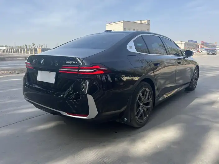 BMW 5 Series 2026 Model 530Li Leading Model Luxury Set – фото 6