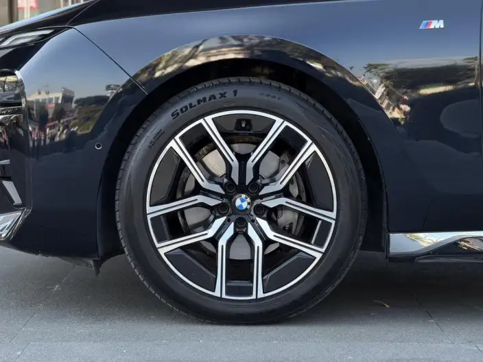 BMW 7 Series 2023 Model 735Li M Sports Set – фото 8