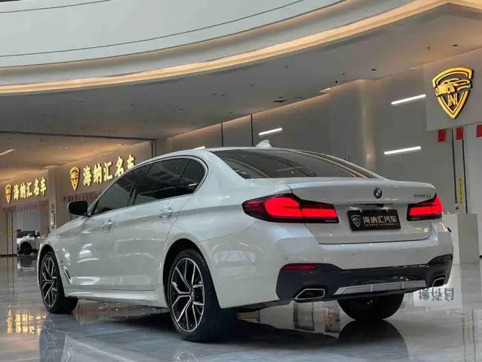 BMW 5 Series 2023 Model 530Li Exclusive Model M Sports Set – фото 4