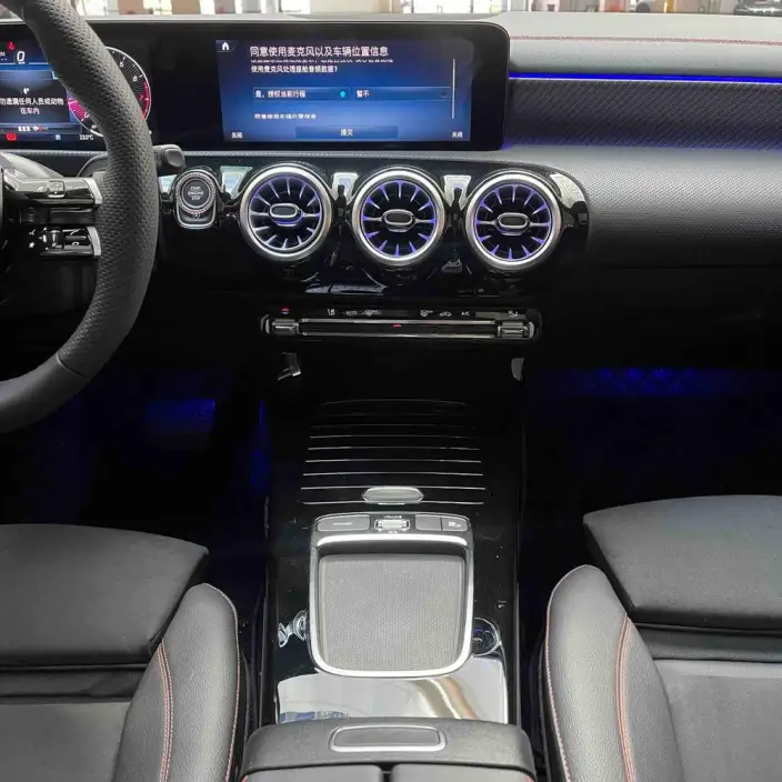 Mercedes-Benz A-class 2025 Model A 200 L Fashion Edition – фото 8