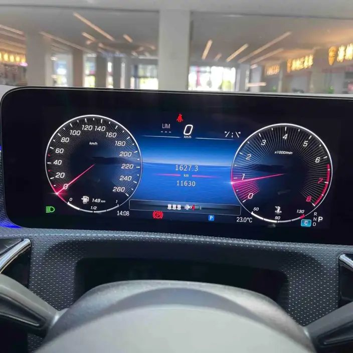Mercedes-Benz A-class 2025 Model A 200 L Fashion Edition – фото 9