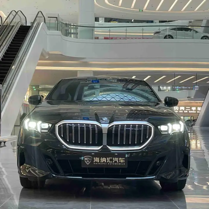 BMW 5 Series Imported 2024 Model 525i M Sports Set – фото 2