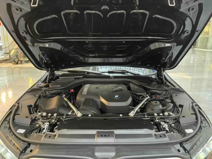 BMW 5 Series Imported 2024 Model 525i M Sports Set – фото 6