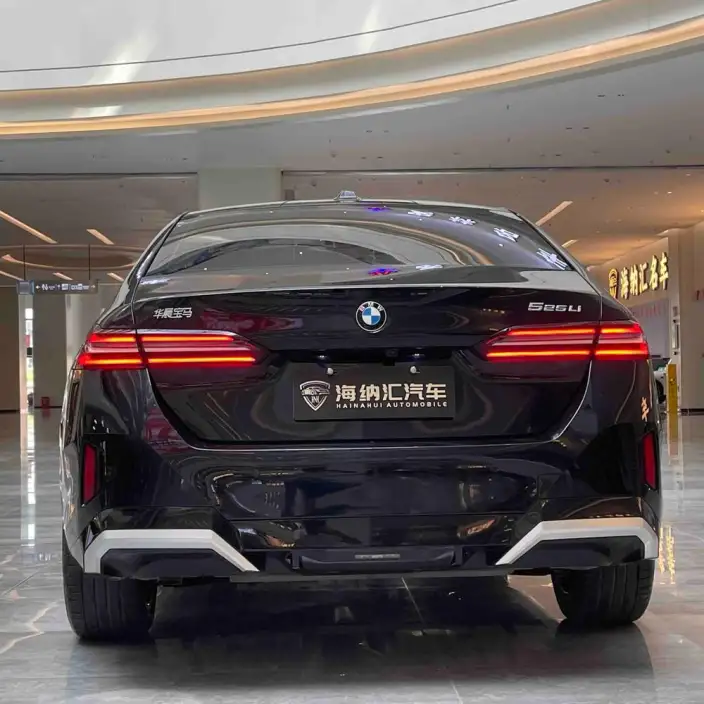 BMW 5 Series 2024 Model 525Li M Sports Set – фото 5