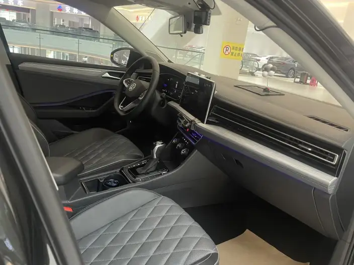 Volkswagen Sagitar 2025 Model 300TSI DSG Beyond Edition – фото 5