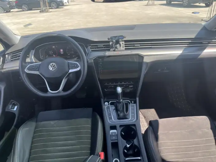 Volkswagen Magotan 2021 Model 330TSI DSG 30th Anniversary Memorial Edition – фото 7