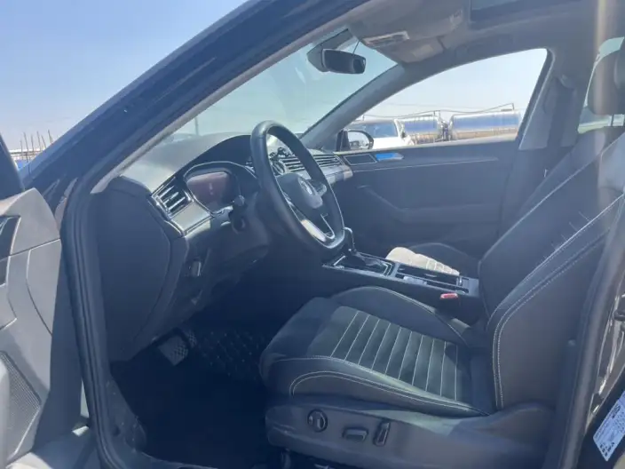 Volkswagen Magotan 2021 Model 330TSI DSG 30th Anniversary Memorial Edition – фото 8