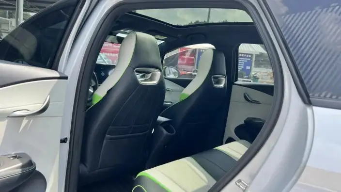 BYD Dolphin 2021 Model Fashion Edition – фото 8